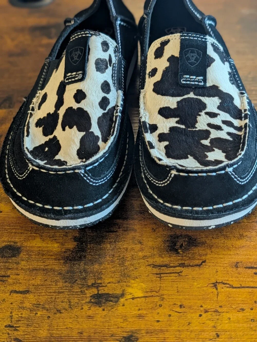 Ariat Womens 9.5B Cow Print Leather Slip On Loafer Western Casual Shoes Style